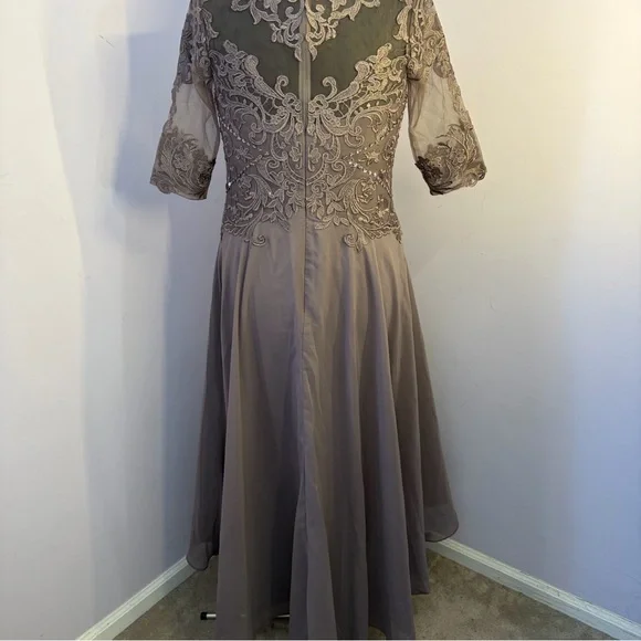 JJs House Zuzana Sequins/Lace Wedding/Evening Dress, NWT, Size 14( like a 12) - Picture 3 of 16
